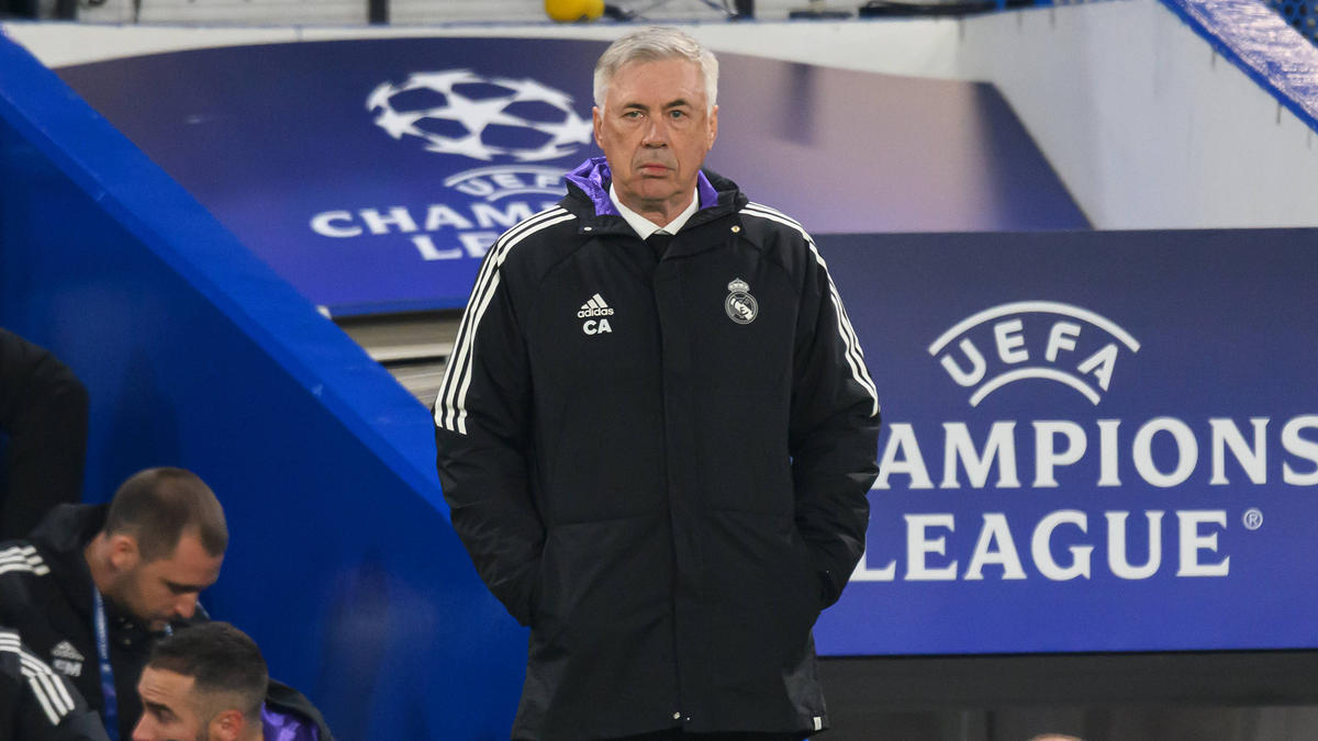 Ku Sharp Ancelotti chỉ trích cuộc săn lùng thời hạn