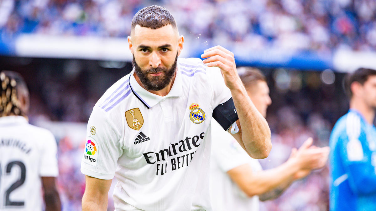 Ku Benzema nói lời chia tay với bàn thắng - Barca thua